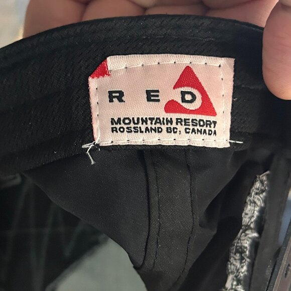 Lot of 2 Canadian Open Baseball Caps Red Mountain Resort Helly Hansen Snapback - Picture 10 of 10